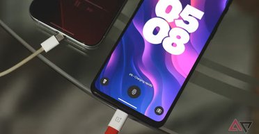 Почему быстрая зарядка важнее, чем более емкая батарея смартфона: 5 причин