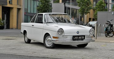 На продаж виставили нестандартний бюджетний електромобіль BMW 60-х (фото)