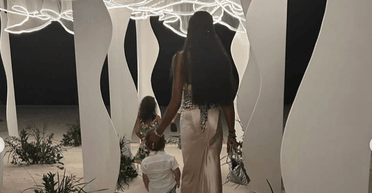 Наомі Кемпбелл показала підрослих дітей та підігріла чутки про роман з мільйонером (фото)