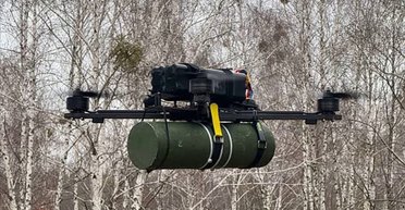 Оборудованы мощным двигателями и малоуязвимы к РЭБ: ВСУ получат новые FPV-дроны U13 и U15