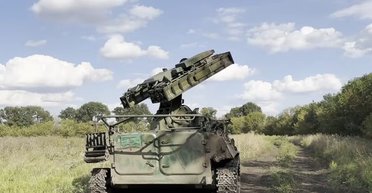 На варті "чистого" неба: у 53 бригаді показали роботу екіпажу "Стріла-10" (відео)