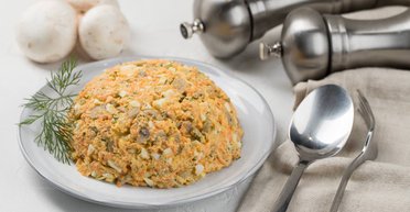 Легкий і корисний: рецепт дієтичного салату з печерицями