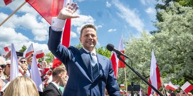 Щось вжив під час ефіру: в Польщі кандидати в президенти посперечалися через "наркотичні підозри" (відео)