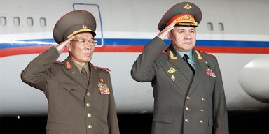 Визит Шойгу в Северную Корею: министр обороны РФ назвал армию КНДР "сильнейшей в мире"