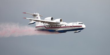 Удар БПЛА по аеродрому в Єйську: було підбито російський літак-амфібію Бе-200, деталі (фото)