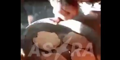 "Суетим из того, что есть": оккупантам пришлось прятаться в захваченном селе и воровать зерно у кур
