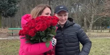 Украинский воин сделал предложение любимой через 9 дней после возвращения из плена (видео)