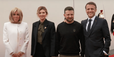 Зеленський прибув у Нормандію і зізнався, що сподівається на висадку десанту в Україні (відео)