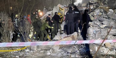 Удар по многоэтажке в Одессе и "прилеты" на Харьковщине: детали ночной атаки "Шахедов" (фото, видео)
