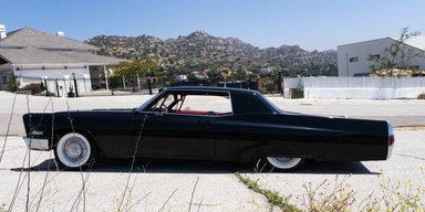 На аукціон виставили особливий вінтажний Cadillac зіркового співака (фото, відео)