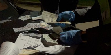 У школі стільки не заробиш: вчителька географії організувала незаконний "бізнес" (фото)