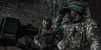 "Ситуація абсолютно критична": доля Авдіївки вирішиться у найближчі 48 годин, — Дикий (відео)