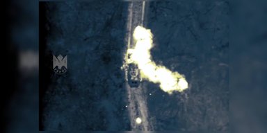 "Сгорели в степях Донбасса": БПЛА роты "Рарог" сожгли российские танки и БТР-80 (видео)