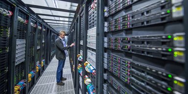 Почему технологичные компании не уходят из России, несмотря на санкции США