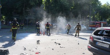 Удар РФ по центру Сум из РСЗО: число погибших увеличилось до четырех (фото)