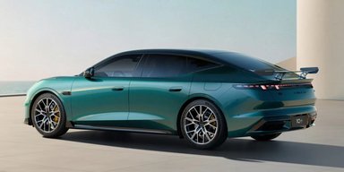 Электрический 900-сильный седан от Geely и Volvo рассекретили на официальных фото
