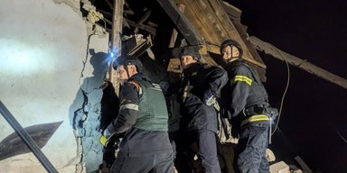 Баллистика, "Шахеды" и артобстрелы: ВС РФ массированно атаковали Украину, в регионах есть разрушения
