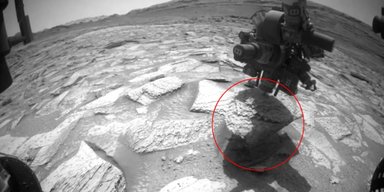 Марсохід Curiosity застряг у камені на Марсі: у NASA такої проблеми ще не було (відео)