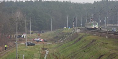 У Польщі диверсанти підірвали колію, якою йшла допомога Україні: вирвали метр рейок (відео, фото)
