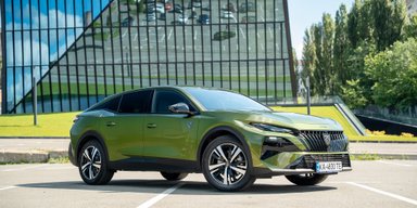 Стильный и недорогой: в Украине появился новый Peugeot 408 (фото)
