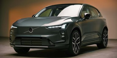 680 сил и запас хода 810 км: дебютировал новый электрокроссовер Volvo EX60 (фото, видео)