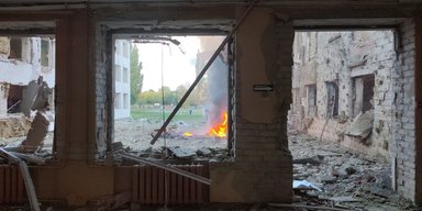 "Російські терористи": Зеленський прокоментував удар ЗС РФ по школі в Сумах