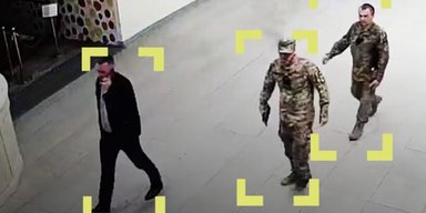 Журналісту-розслідувачу намагалися вручити повістку: Міноборони та СБУ вже відреагували (відео)