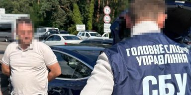 Передав адреси для терактів: СБУ затримала "крота" у НАБУ, який працював на ФСБ (фото, відео)