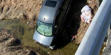 Женщина после ДТП застряла в машине на шесть дней: как она выжила
