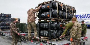 "Есть новый пакет": Зеленский анонсировал военную помощь от США (видео)