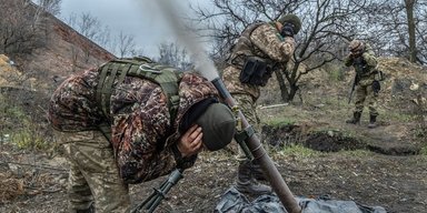 РФ атакує Україну "Шахедами" і накопичує війська: Зеленський пригрозив відповіддю (відео)