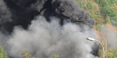 В Словакии вспыхнул масштабный пожар: горит завод по производству боеприпасов (фото)