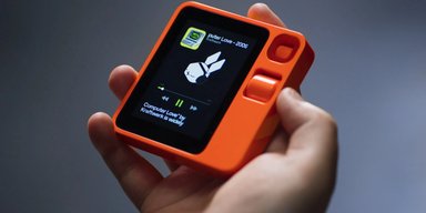 "Убийца смартфонов" ИИ-гаджет Rabbit r1 оказался всего лишь приложением для Android (видео)
