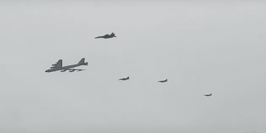 Символ могущества США: CNN показал патрулирование бомбардировщика B-52 (видео)