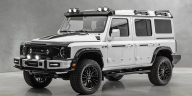Море карбону і 350 сил: дебютував розкішний позашляховик у стилі старих Land Rover (фото)