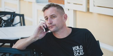 Писатель взрослеющего общества. Сергей Жадан — о "внутренней войне", национальной травме и собственной востокозависимости