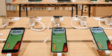 Уживаний iPhone чи новий телефон — який варіант обрати