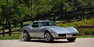 На аукціон виставлено Chevrolet Corvette 1969 року в стані нового авто (фото)