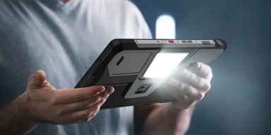 Представлен первый в мире планшет со встроенным проектором: характеристики (фото)