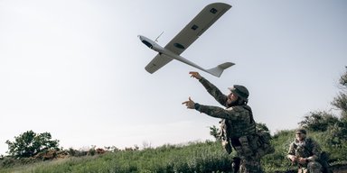 "Сорвано множество боевых задач": ВСУ несут большие потери, сбивая свои дроны, — военный