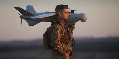 Дрони ніколи не замінять танки: чому традиційна зброя залишається вирішальною на полі бою