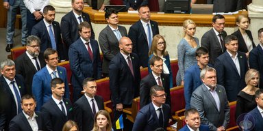 По 11 на каждого: аналитики подсчитали, сколько помощников работают на нардепов ВРУ (инфографика)