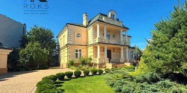 Вартістю 3,5 млн доларів: львівський чиновник продає свій маєток — один з найдорожчих у місті (фото)