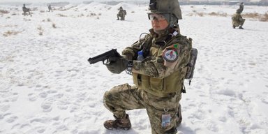 Мобілізація жінок в Україні: чи призиватимуть після курсів стрільців та меддопомоги (відео)
