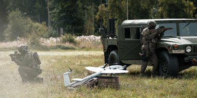 Немецкие дроны усилят разведку ВСУ: что могут беспилотники Vector и RQ-35 Heidrun