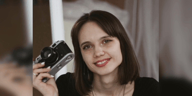 "Это дно": клиентка салона красоты испачкала стул, в сети разгорелся скандал (фото)