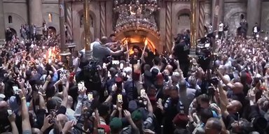 У Храмі Гробу Господнього в Єрусалимі зійшов Благодатний вогонь (відео)