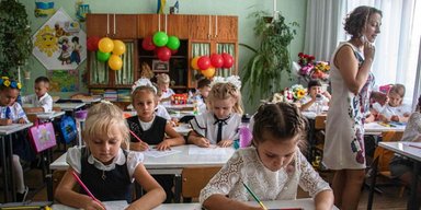Одной ногой в средних веках. Почему украинским девочкам лучше учиться за границей