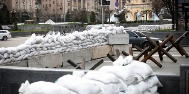 Ежи для обороны Киева срочно изготавливали из металла на предприятиях Владиславы Молчановой, — офицер ВСУ