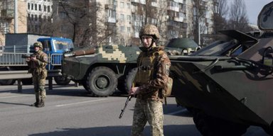 У двох областях України запровадили подовжену комендантську годину: які причини